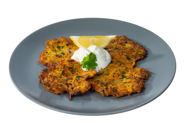 Морковные оладьи с зирой и кориандром