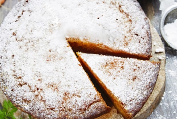 Морковный пирог с грецким орехом