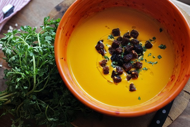 Морковный суп с черносливом