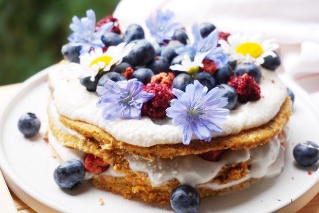 Морковный торт с коржом из кокоса