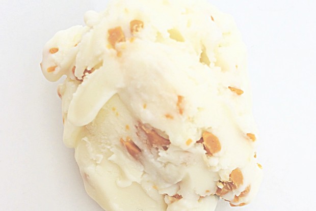 Мороженое с двойным белым шоколадом