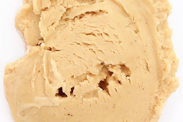 Мороженое со вкусом пряного чая масала