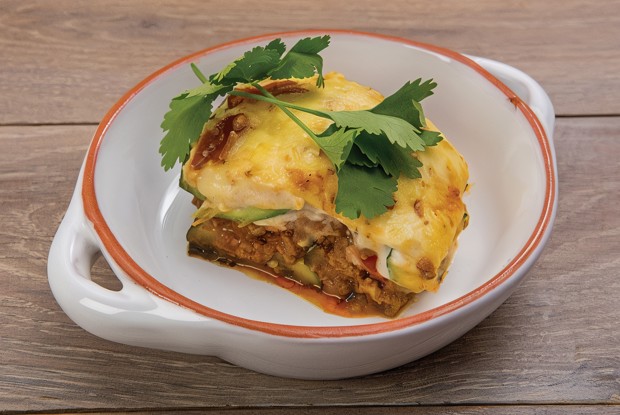 Мусака с говядиной и сулугуни