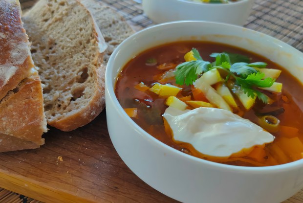 Мясная солянка с картофелем