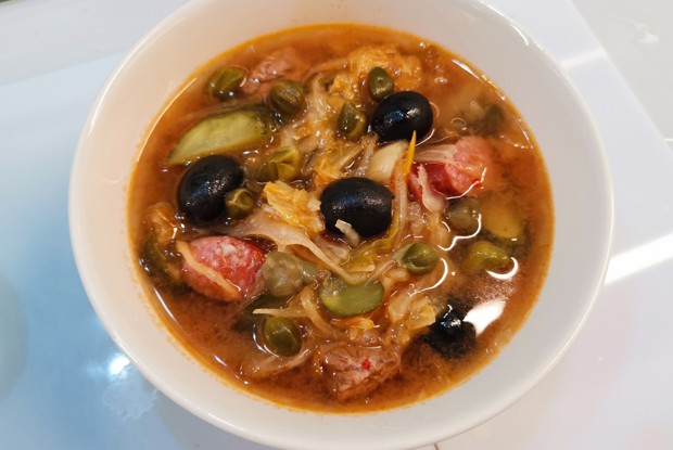 Мясная солянка