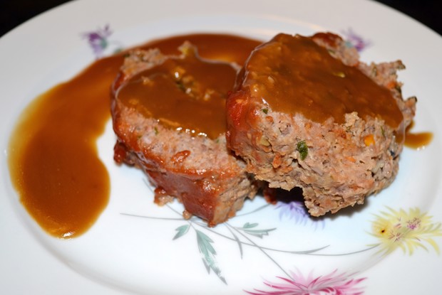 Мясной хлеб (meatloaf) с подливом