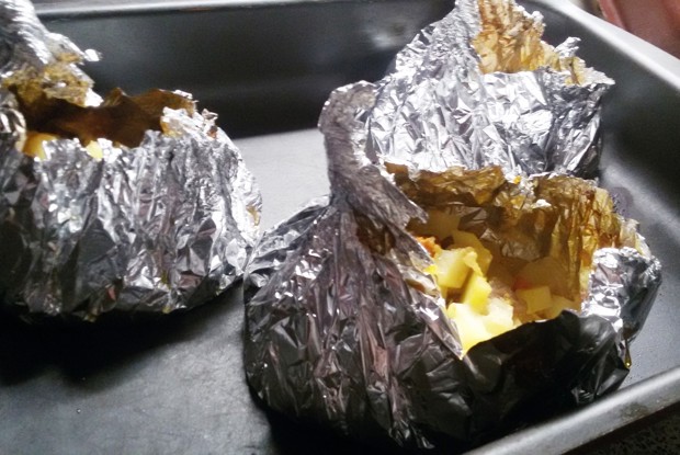 Мясо в фольге с овощами