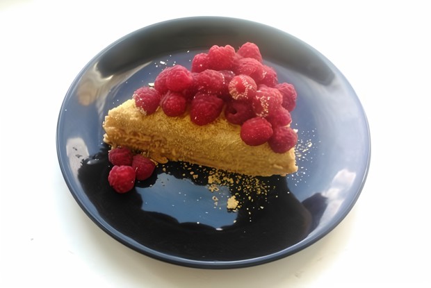 «Наполеон» и с клубничной прослойкой