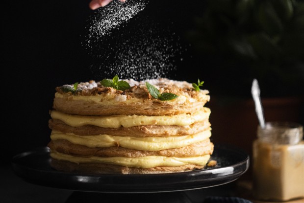 «Наполеон» из готового слоеного теста