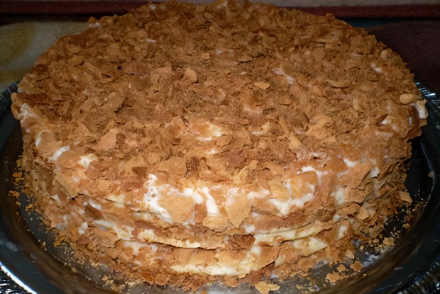 «Наполеон» с заварным кремом и сгущенкой