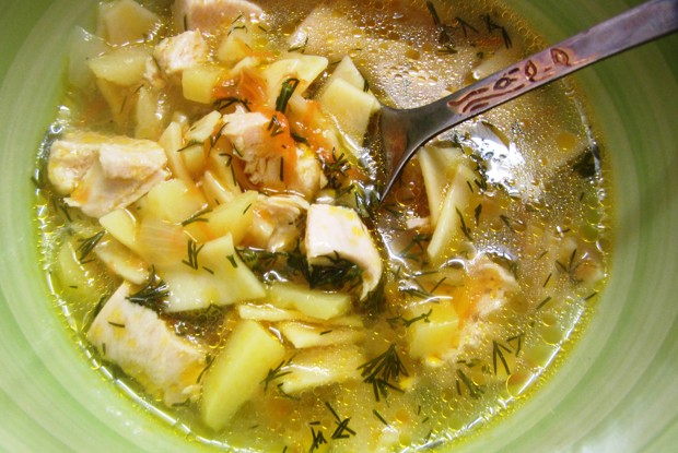 Наваристый куриный суп с макаронами