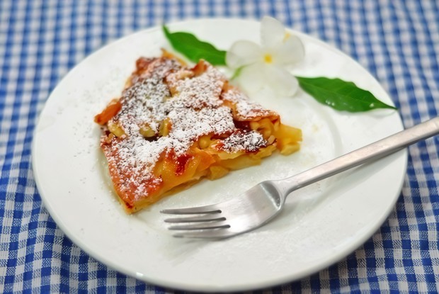 Немецкий яблочный панкейк