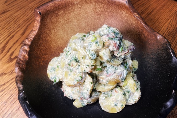 Немецкий картофельный салат со сливочным хреном