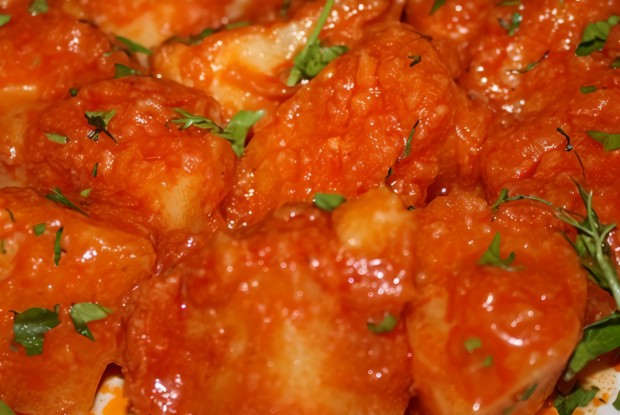 Нежная курица в томатном соусе