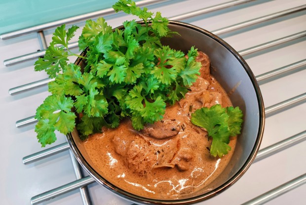 Нежная куриная печень со сметаной