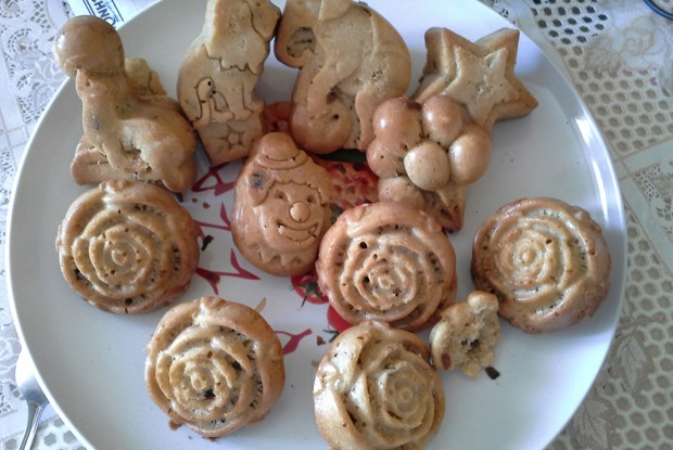 Нежные кексы с вареньем и маком