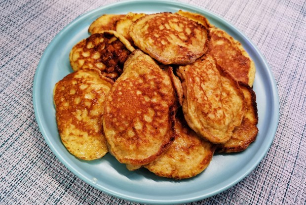 Нежные кето-оладьи с тыквой