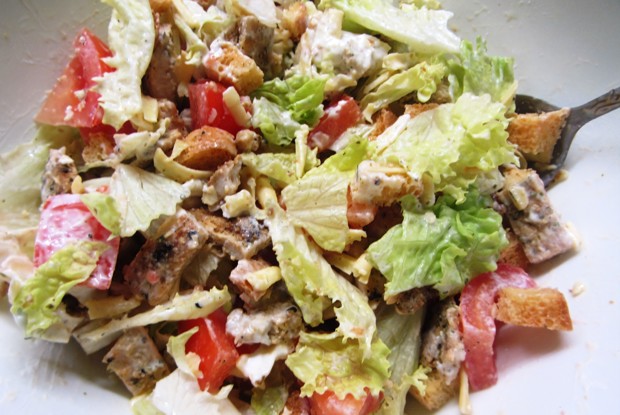 Низкокалорийный салат «Цезарь»