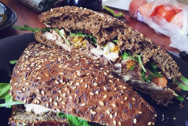 Низкокалорийный сэндвич с тунцом