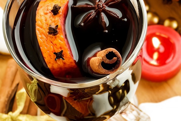 Новогодний глинтвейн со специями и джином