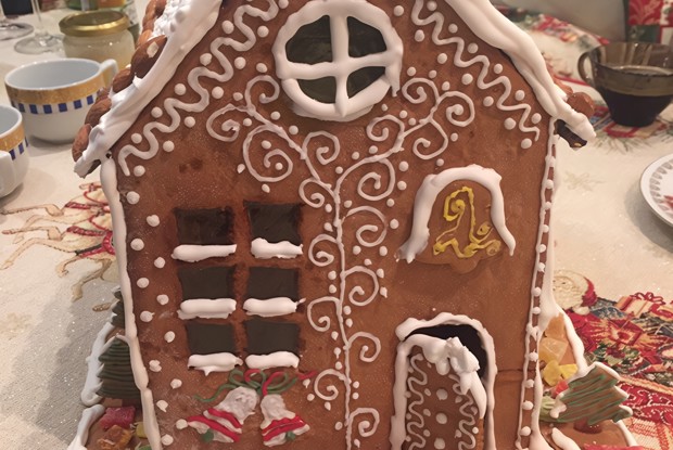 Новогодний пряничный домик-светильник