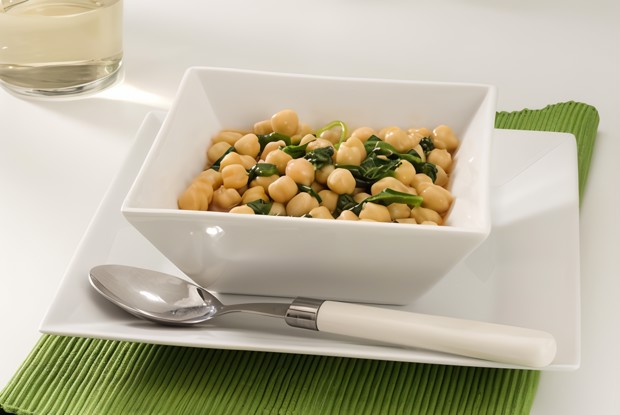 Нут со шпинатом и лимоном