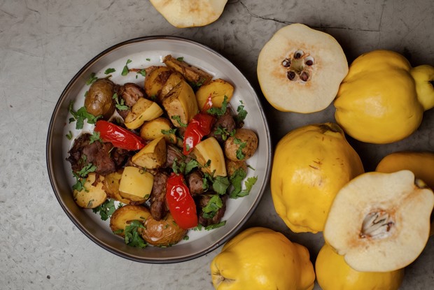 Оджахури с айвой и свининой