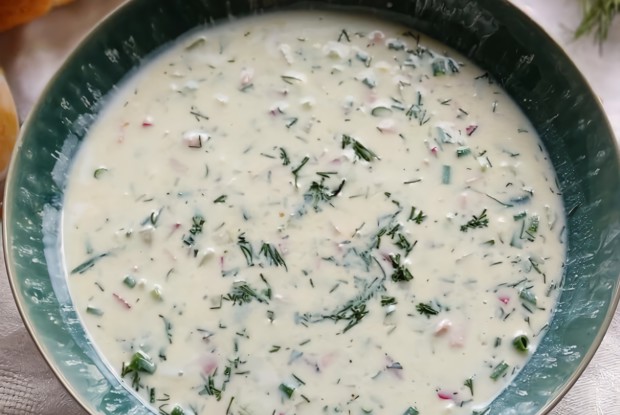 Окрошка на кефире и квасе