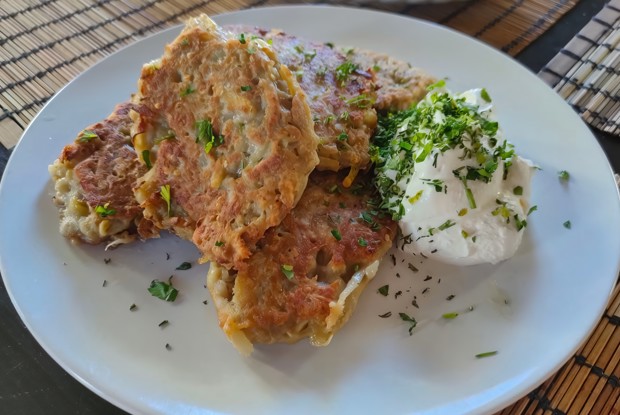 Оладьи из баклажана и картофеля