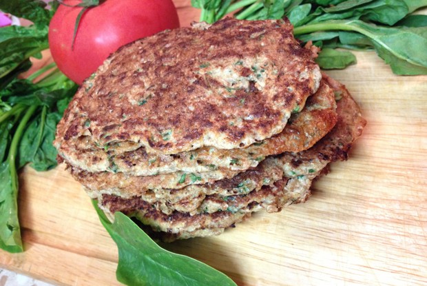 Оладьи из отрубей с творогом и шпинатом