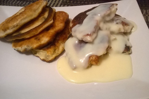 Оладьи на кефире с изюмом