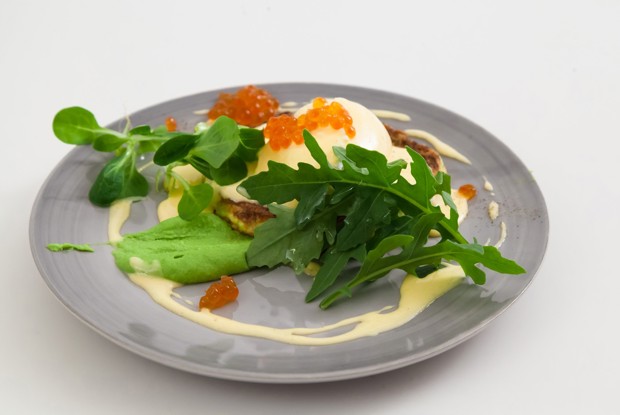 Оладьи с кабачками и красной икрой