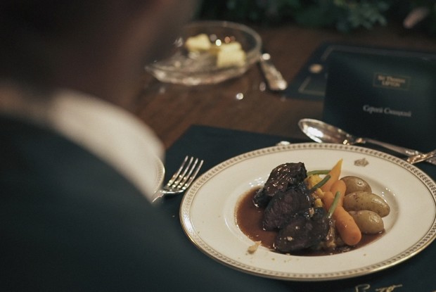 Оленина по-дальневосточному с черным чаем.