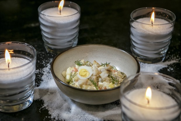 Оливье с копченой треской