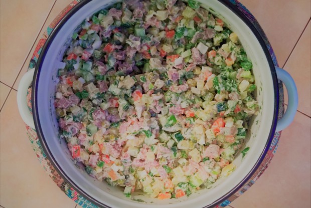 Оливье с языком