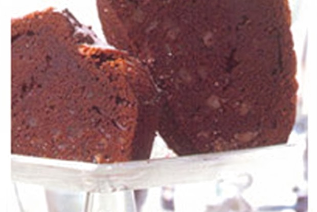 Оливковый кекс с засахаренным имбирем