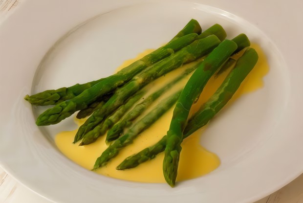 Оливковый соус к овощам на основе голландеза