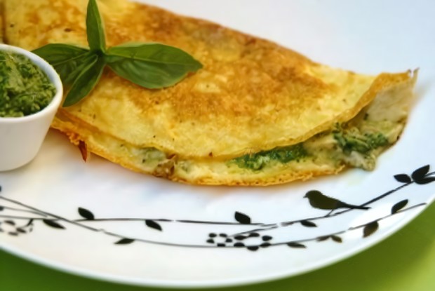 Омлет с сыром фета