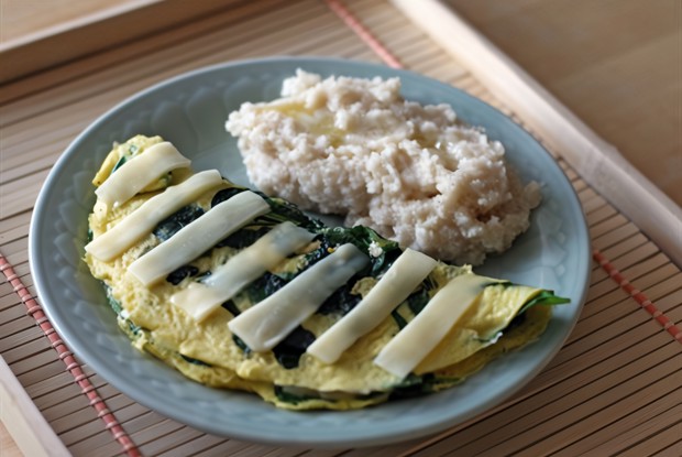 Омлет со шпинатом и фетой