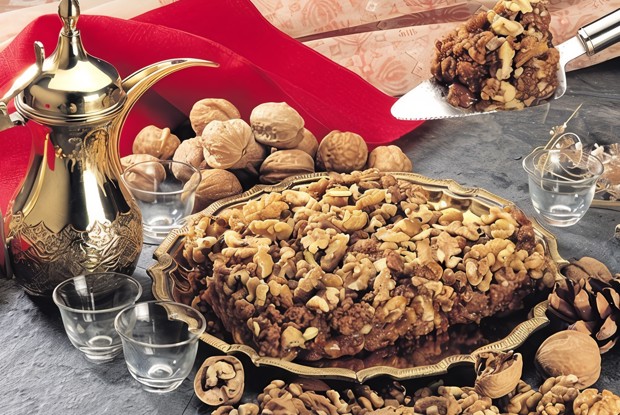 Орехи в кленовом сиропе и корице