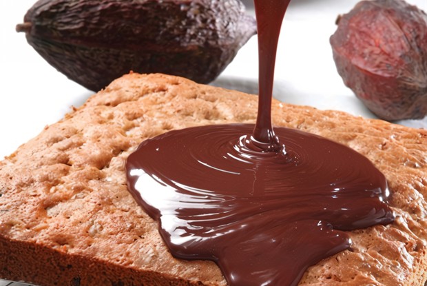 Ореховый торт с шоколадом и оливковым маслом