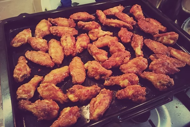 Острые куриные крылышки баффало