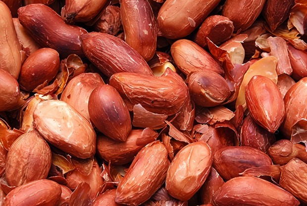 Острый жареный арахис с соком лайма