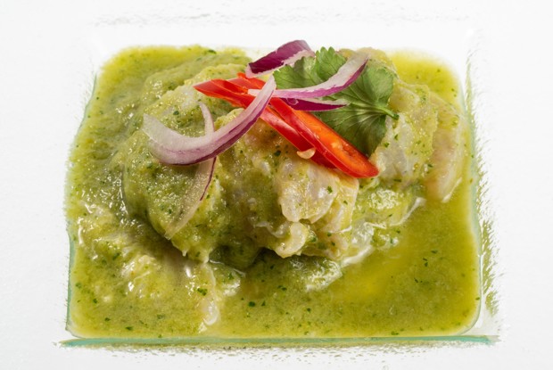 Острое севиче с халапеньо и огурцом