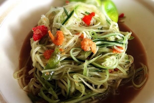 Острый салат из огурцов