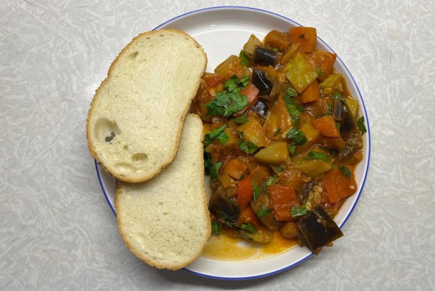 Овощное рагу с баклажанами