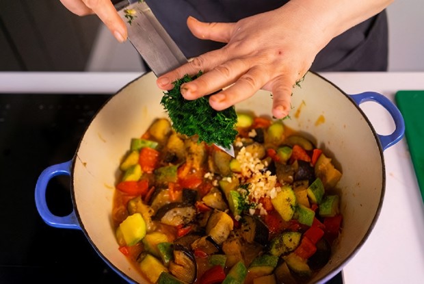 Овощное рагу с сезонными овощами