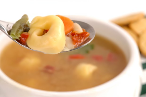 Овощной суп с тортеллини