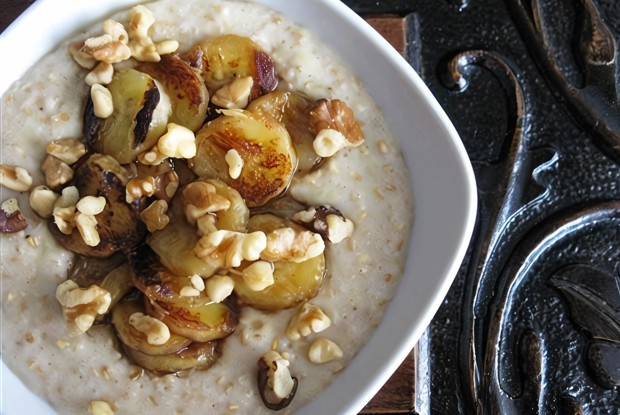 Овсяная каша с банановым топпингом