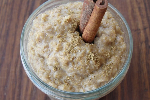 Овсяная каша с масалой и черным чаем